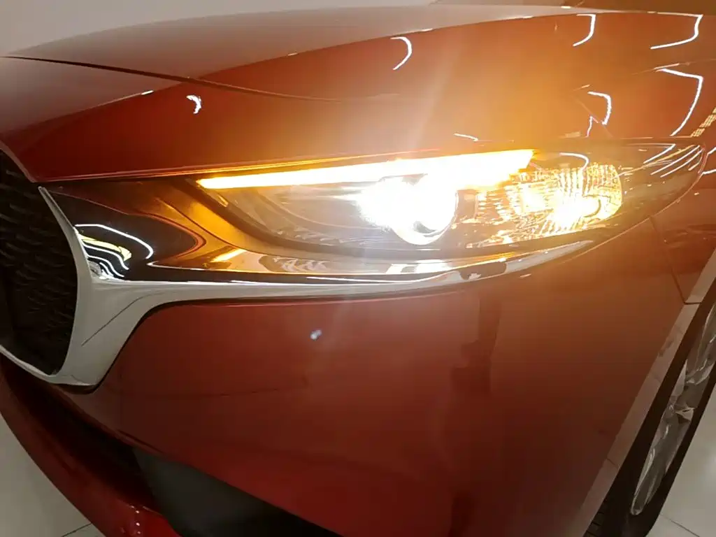 Mazda 3 Axela — фото 23
