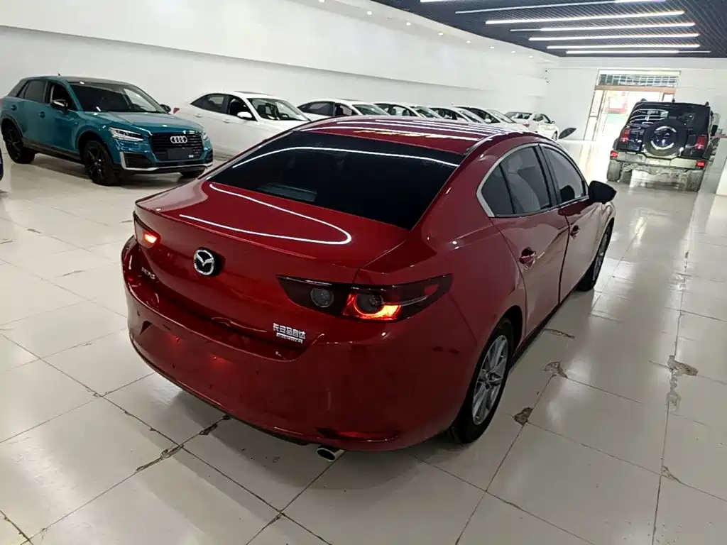 Mazda 3 Axela — фото 6