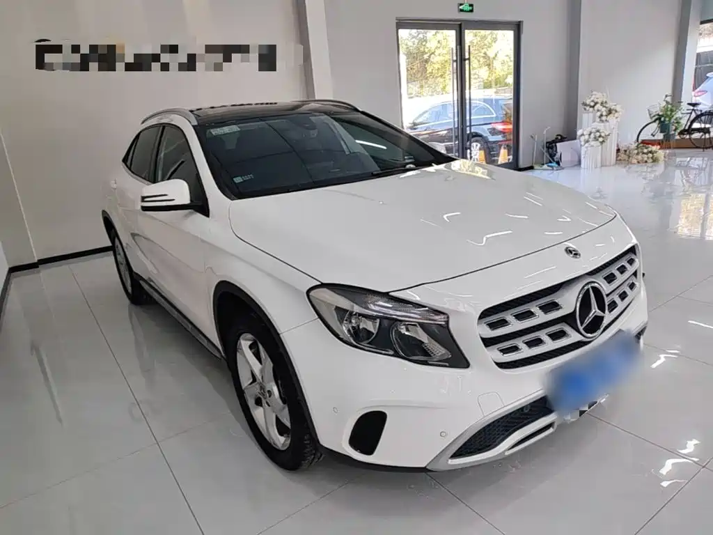 Mercedes-Benz GLA — фото 3