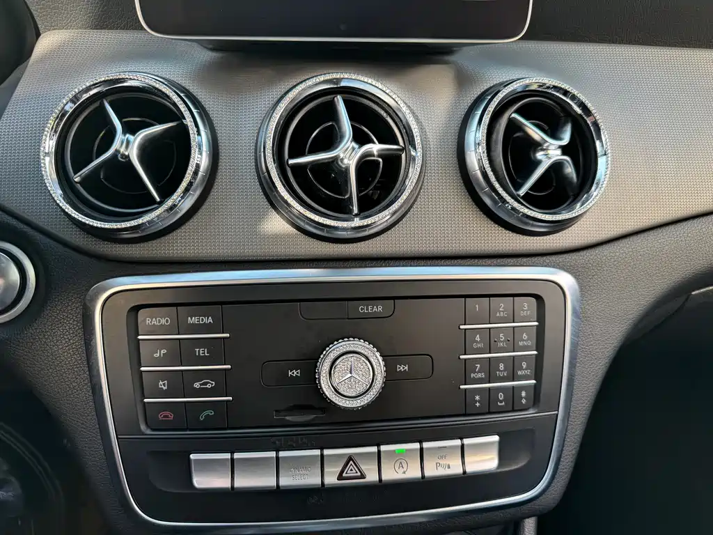 Mercedes-Benz CLA (Import) — фото 14
