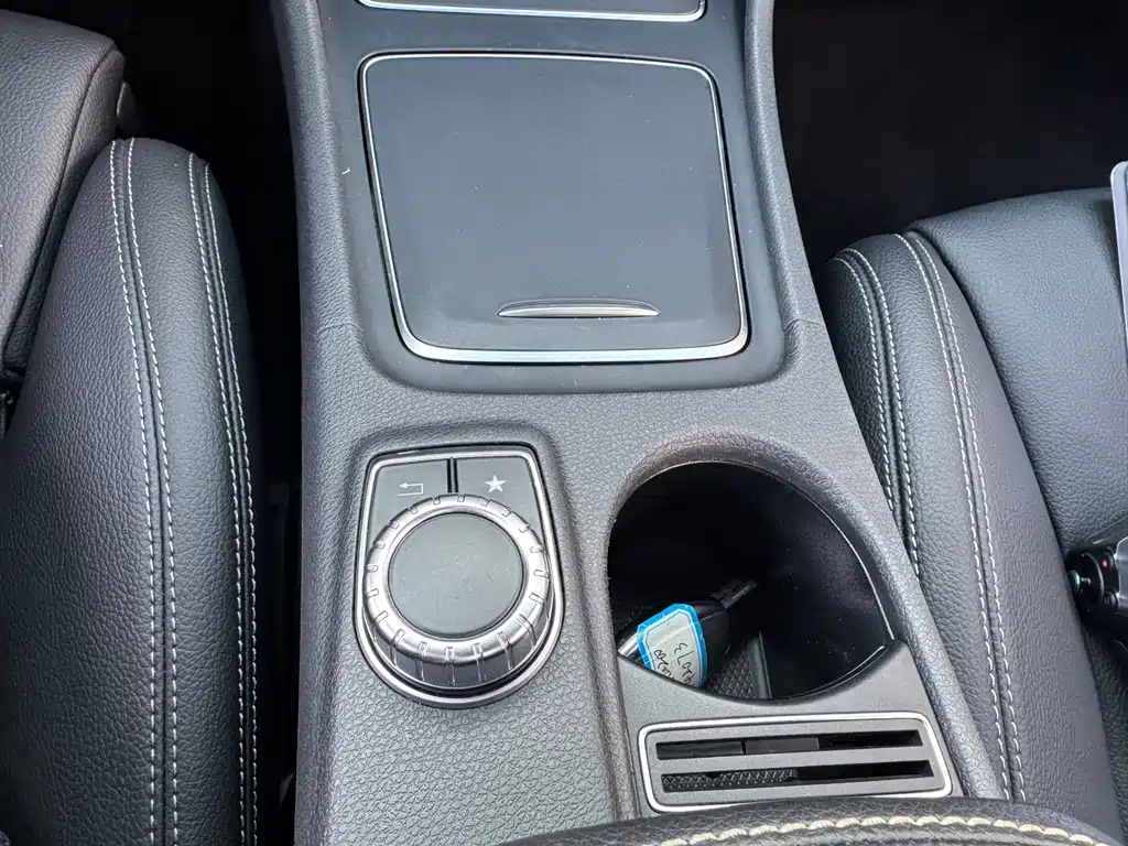 Mercedes-Benz CLA (Import) — фото 17