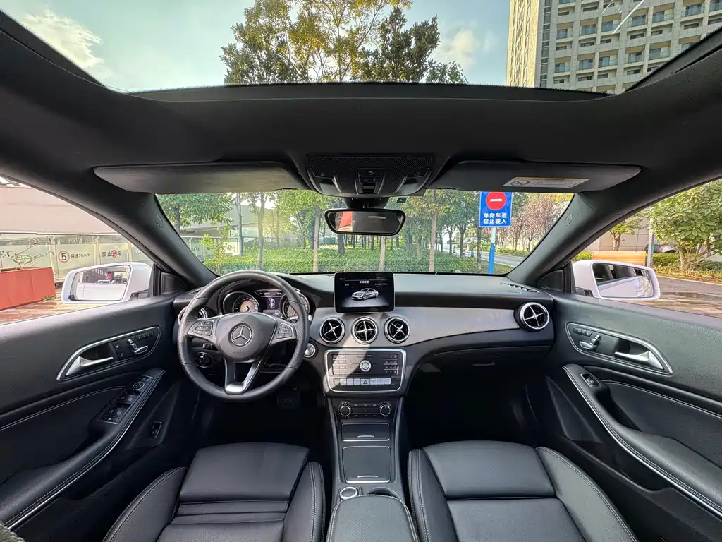 Mercedes-Benz CLA (Import) — фото 26