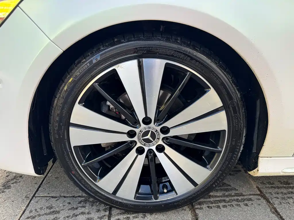 Mercedes-Benz CLA (Import) — фото 37