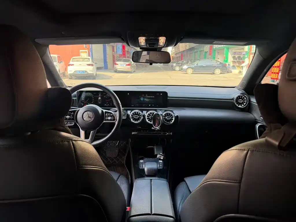 Mercedes-Benz A-Class — фото 10
