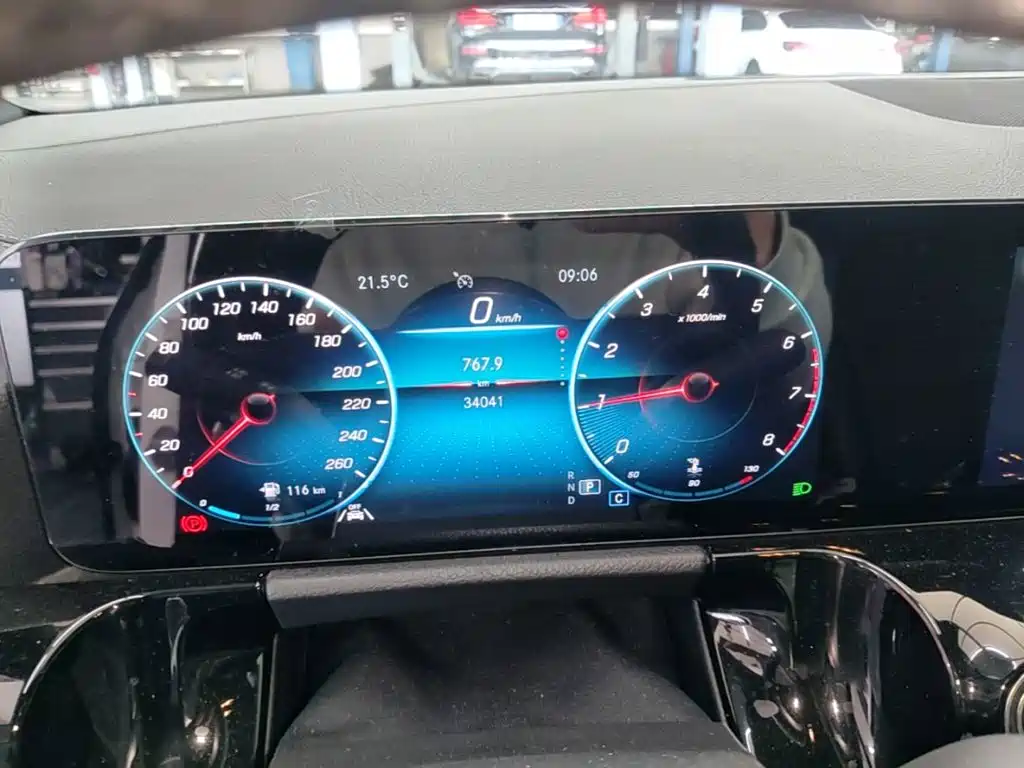 Mercedes-Benz GLA — фото 11