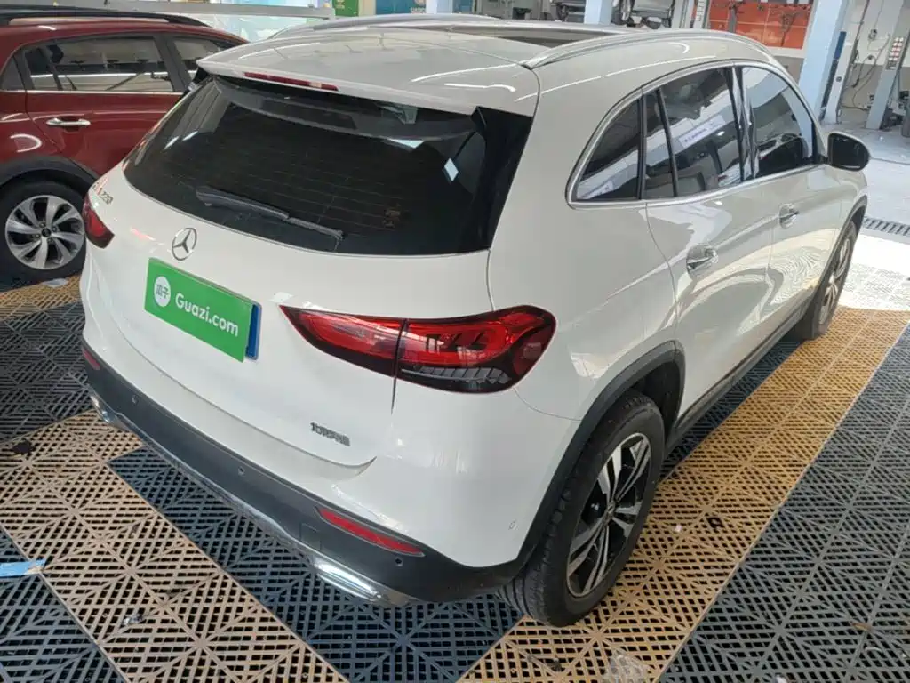 Mercedes-Benz GLA — фото 6