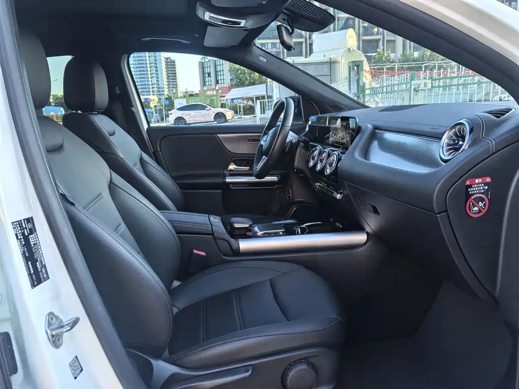 Mercedes-Benz GLA — фото 11