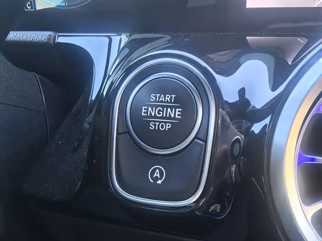 Mercedes-Benz GLA — фото 28