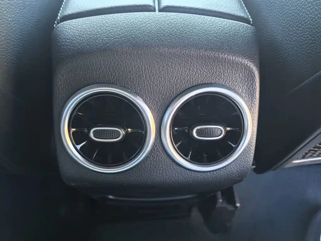 Mercedes-Benz GLA — фото 30