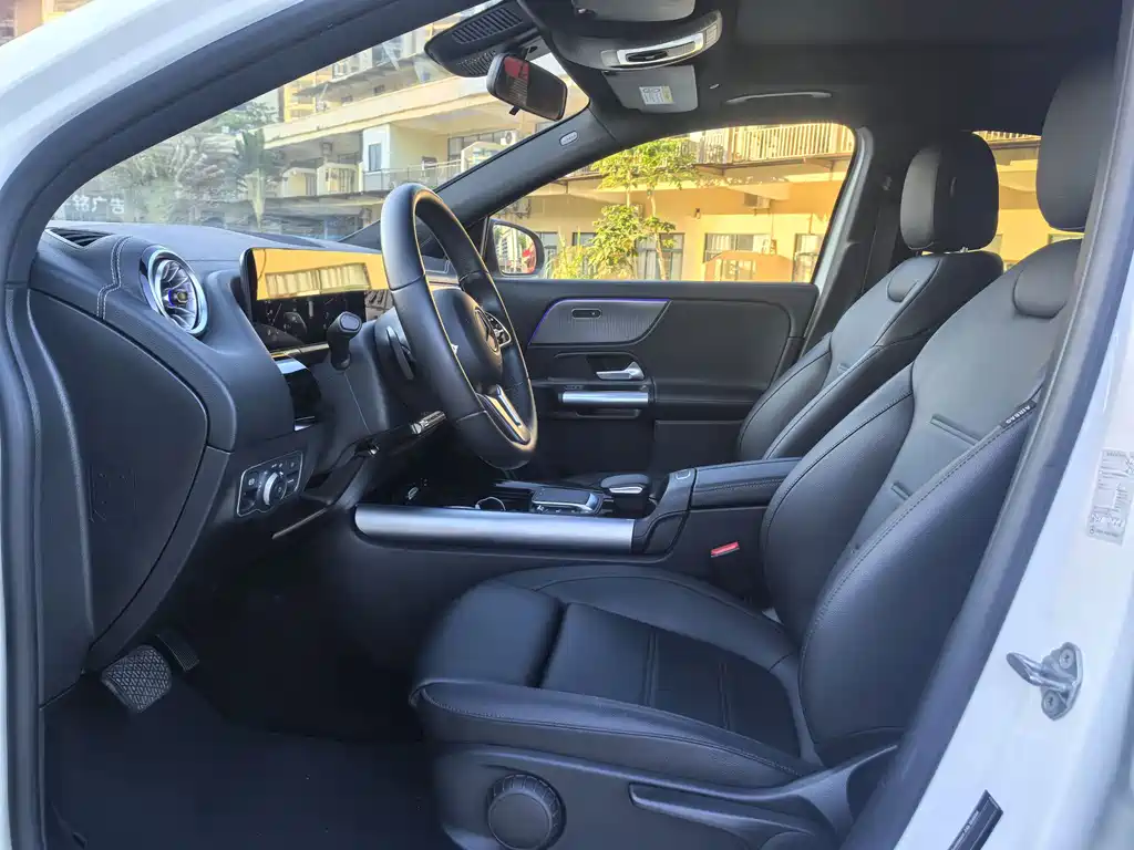 Mercedes-Benz GLA — фото 8