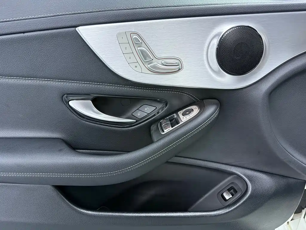 Mercedes-Benz C-Class (Import) — фото 4