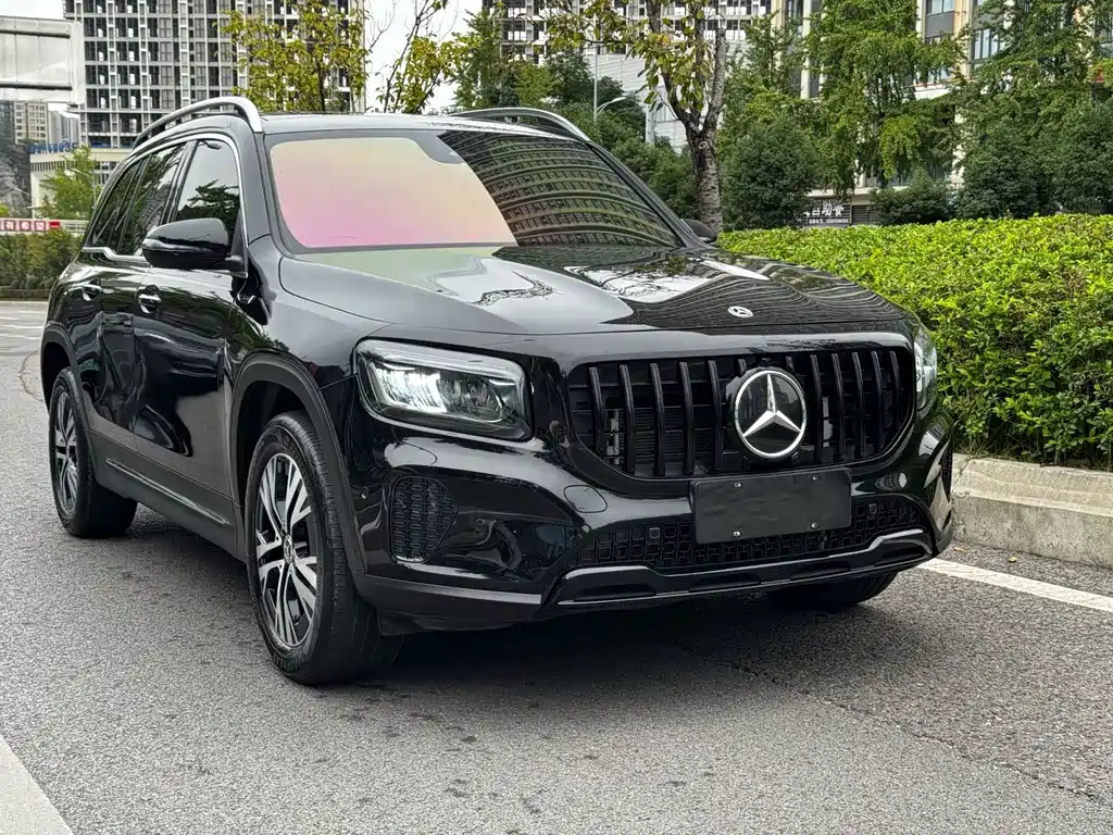 Mercedes-Benz GLB — фото 3