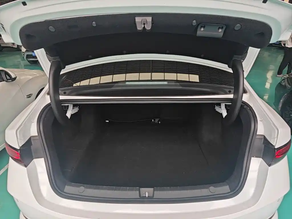 BYD Qin PLUS — фото 19