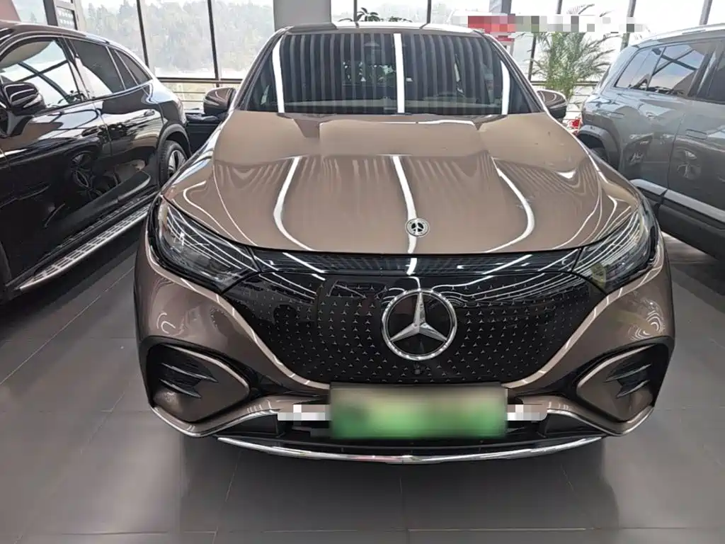 Mercedes-Benz EQE SUV — фото 2