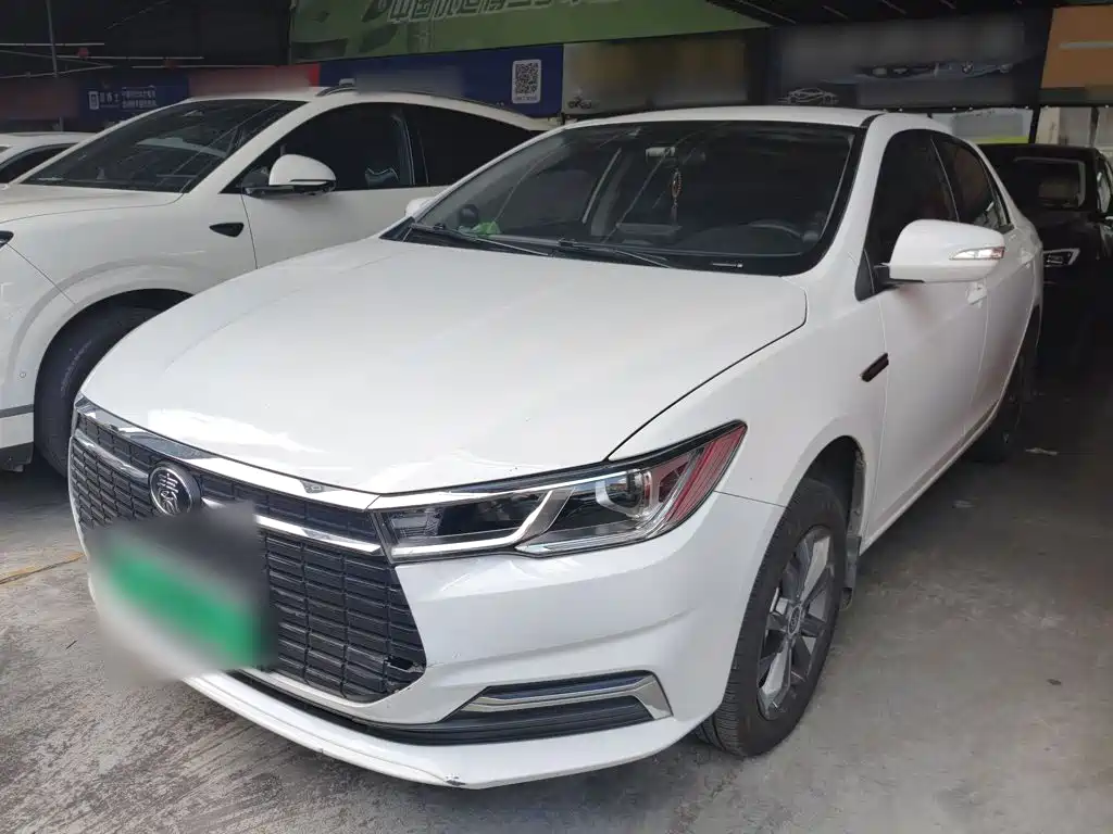 BYD Qin NEV — фото 2