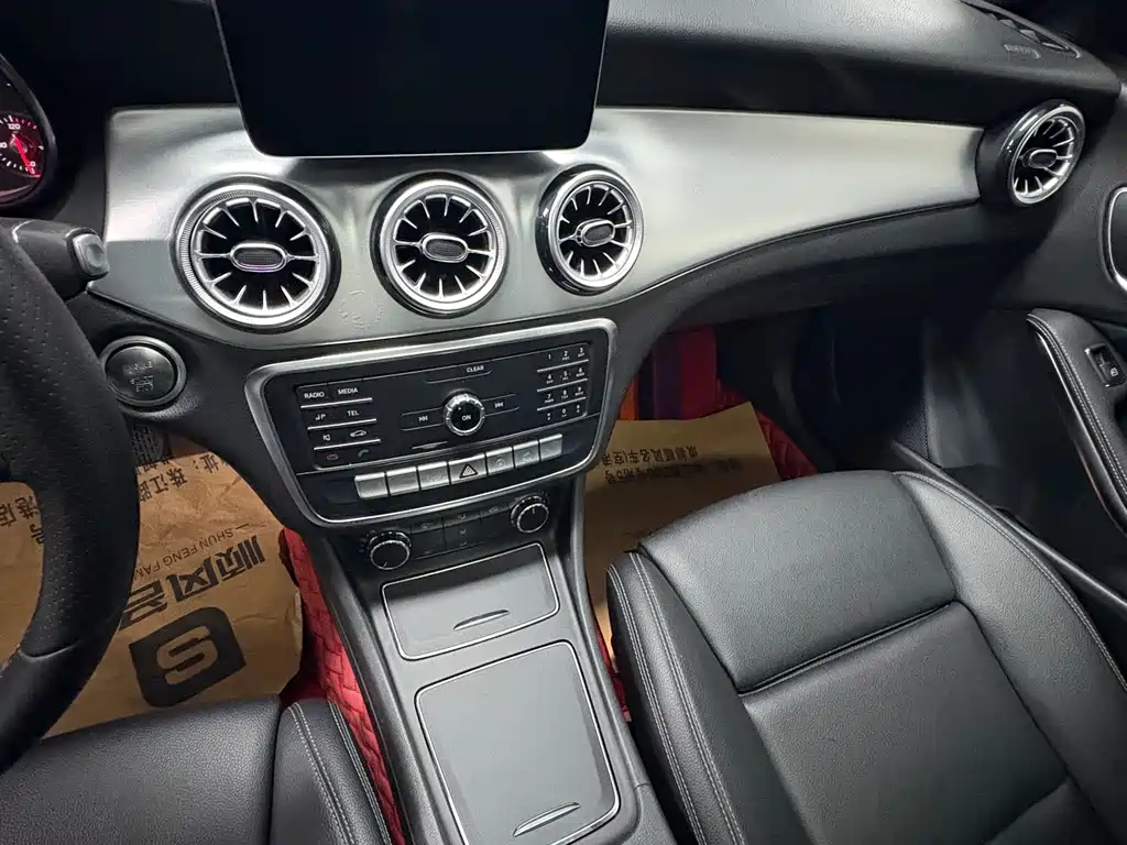 Mercedes-Benz CLA (Import) — фото 8