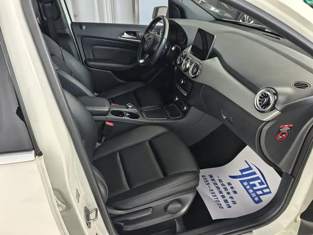 Mercedes-Benz B-Class — фото 15