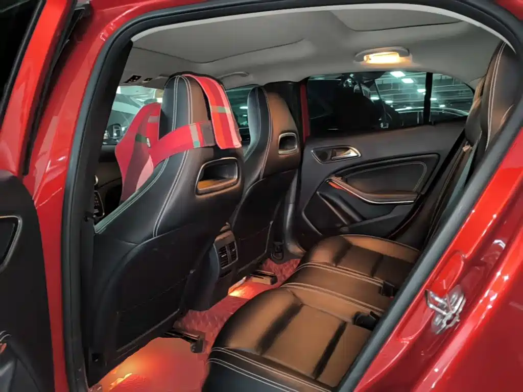 Mercedes-Benz GLA — фото 16