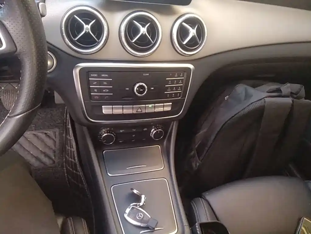 Mercedes-Benz CLA (Import) — фото 13