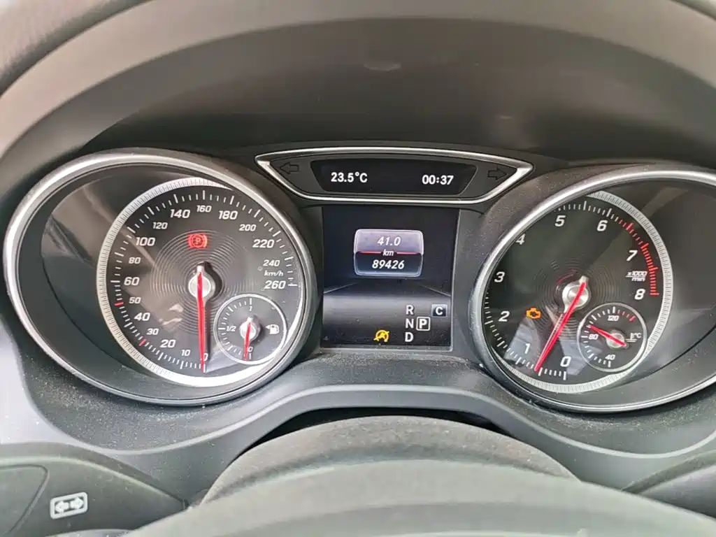 Mercedes-Benz CLA (Import) — фото 11