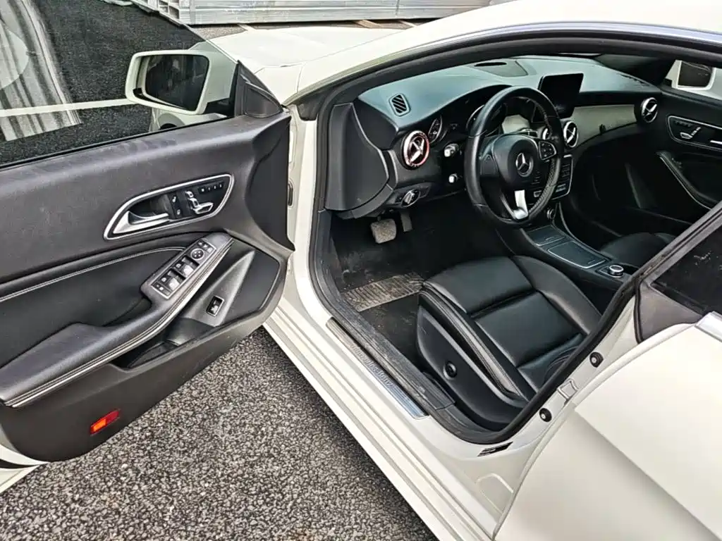 Mercedes-Benz CLA (Import) — фото 15
