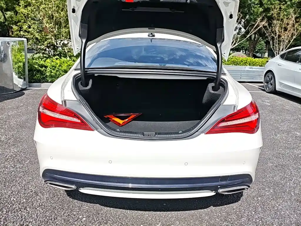Mercedes-Benz CLA (Import) — фото 18