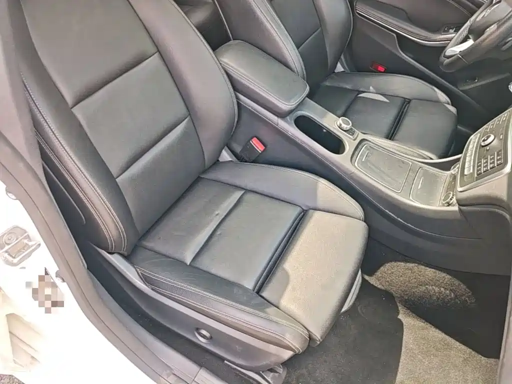 Mercedes-Benz CLA (Import) — фото 24