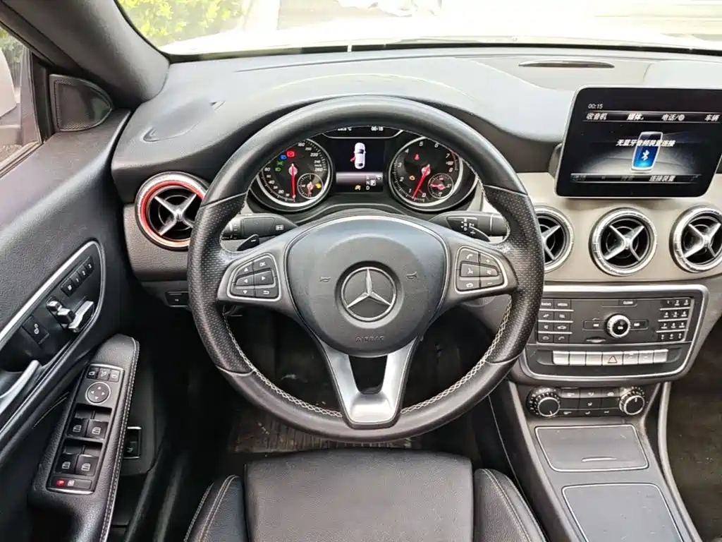 Mercedes-Benz CLA (Import) — фото 10