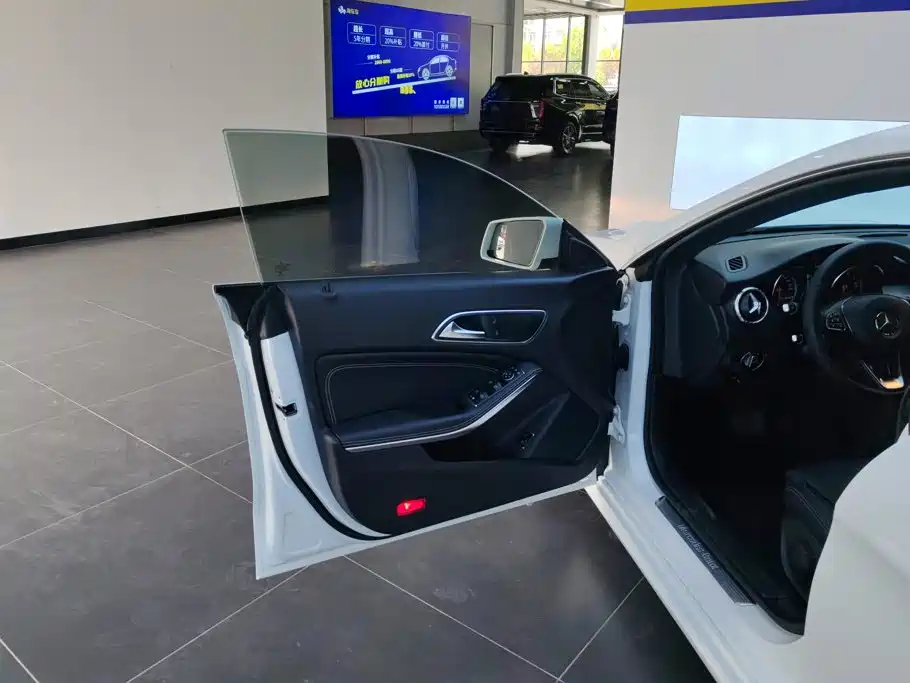 Mercedes-Benz CLA (Import) — фото 7