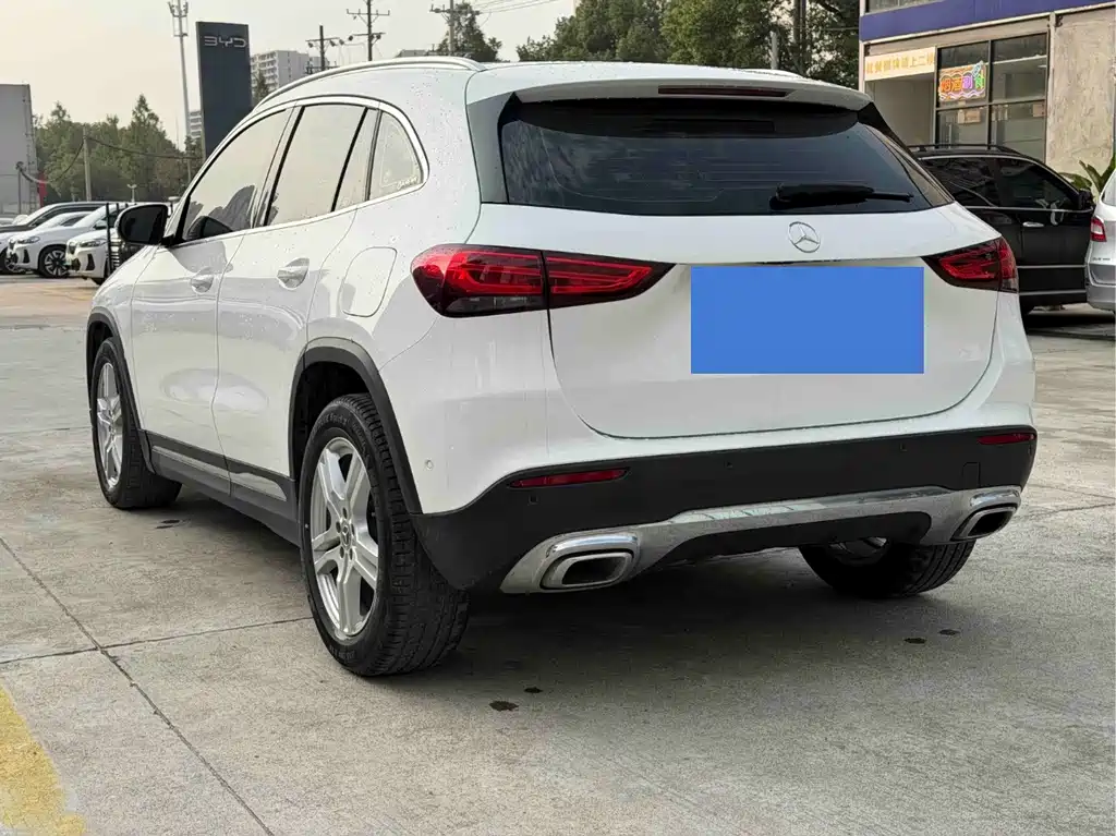 Mercedes-Benz GLA — фото 9