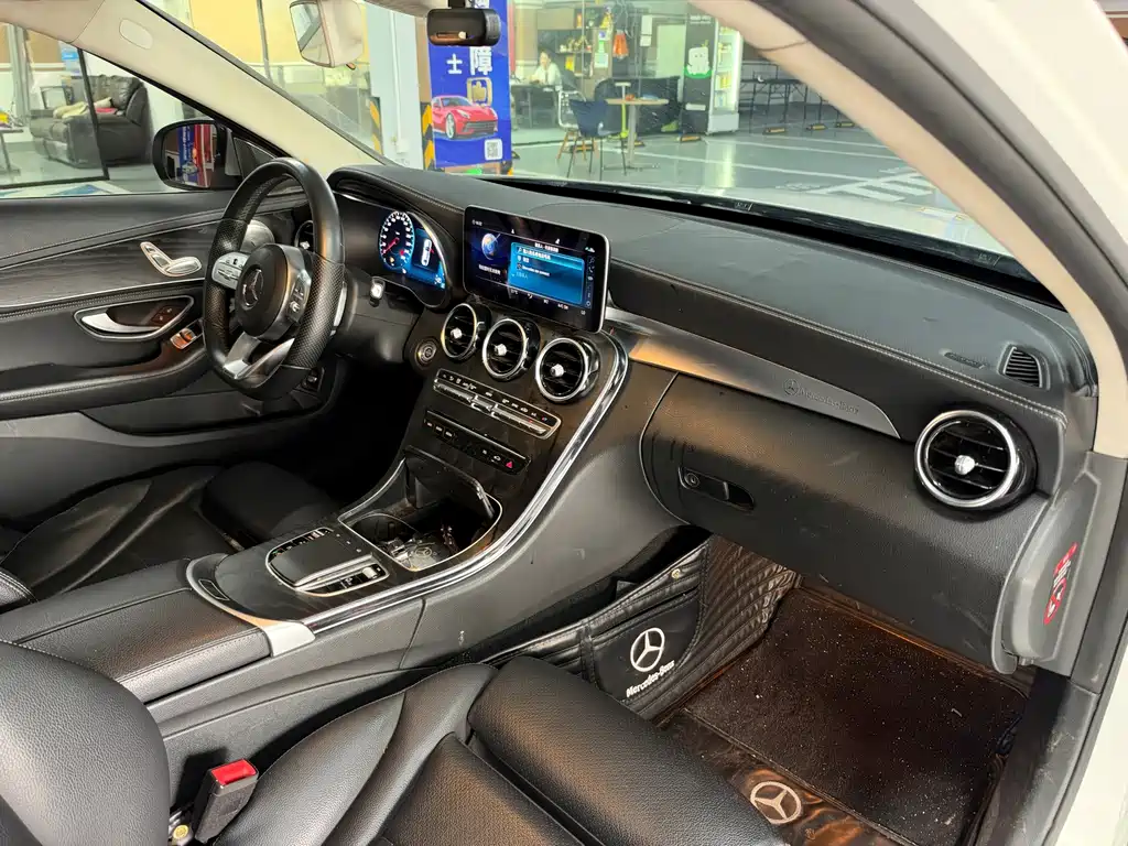Mercedes-Benz C-Class — фото 13