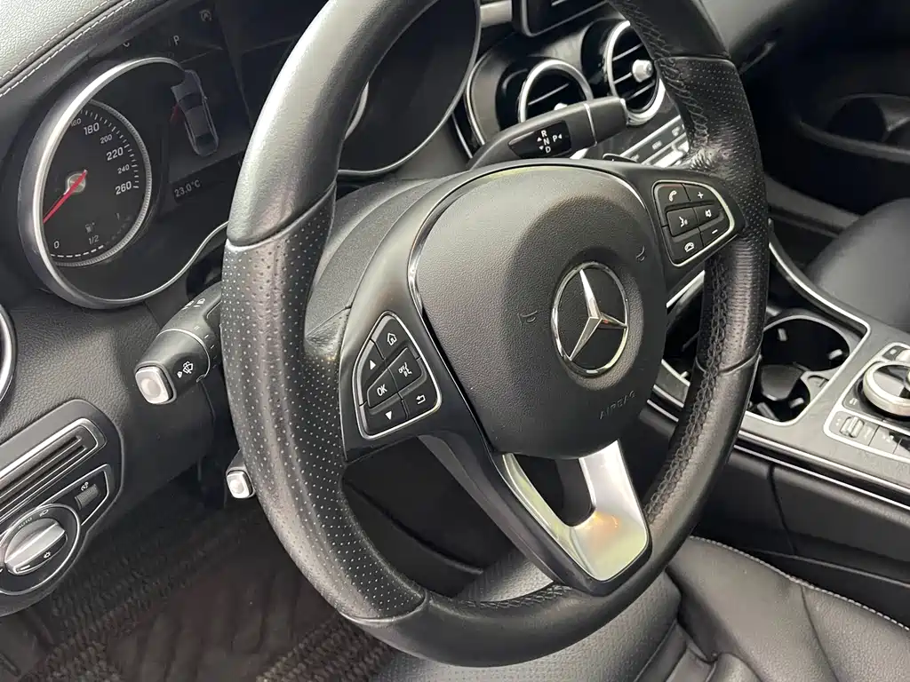 Mercedes-Benz C-Class — фото 17