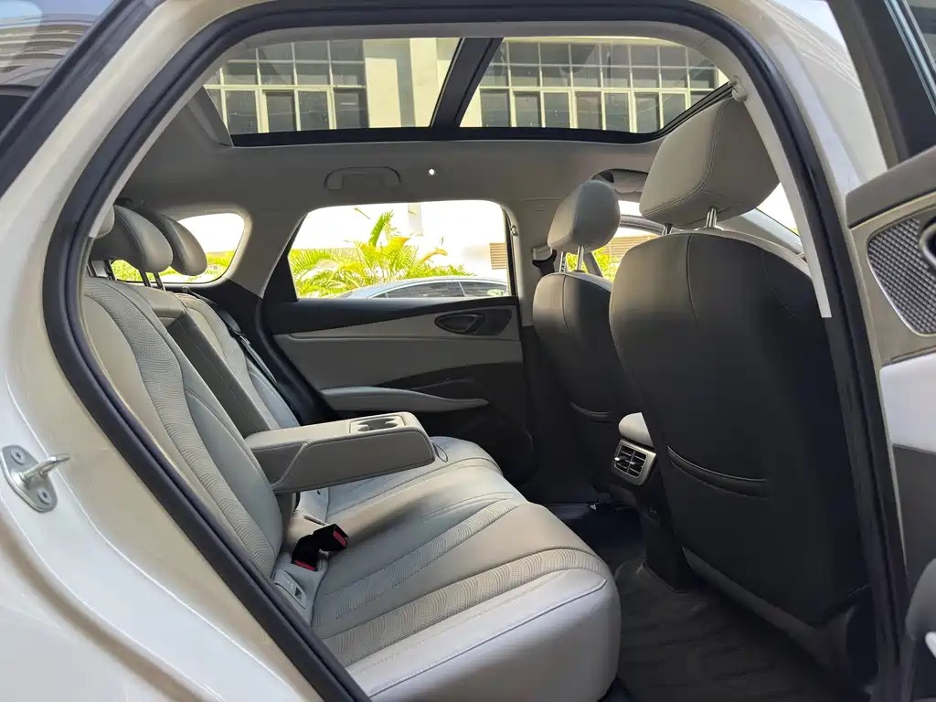 BYD Seal 06 DM-i Touring — фото 14