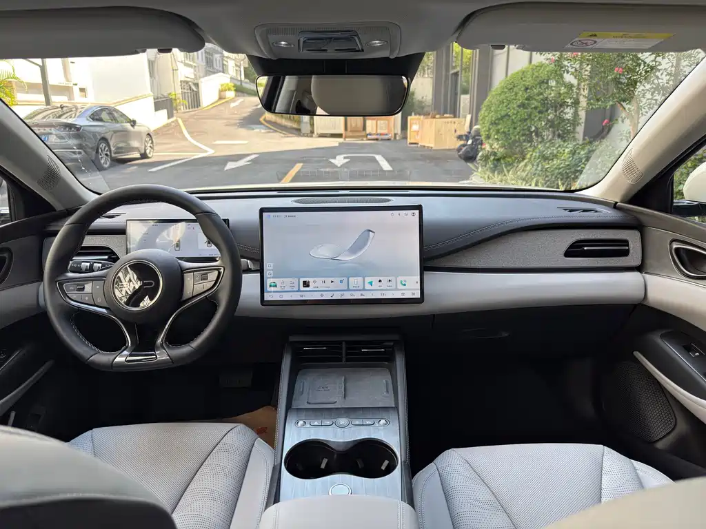 BYD Seal 06 DM-i Touring — фото 19