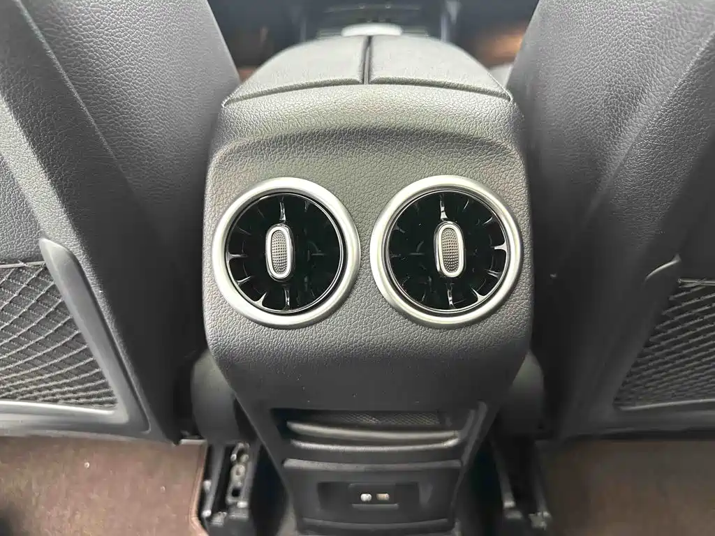 Mercedes-Benz GLA — фото 14