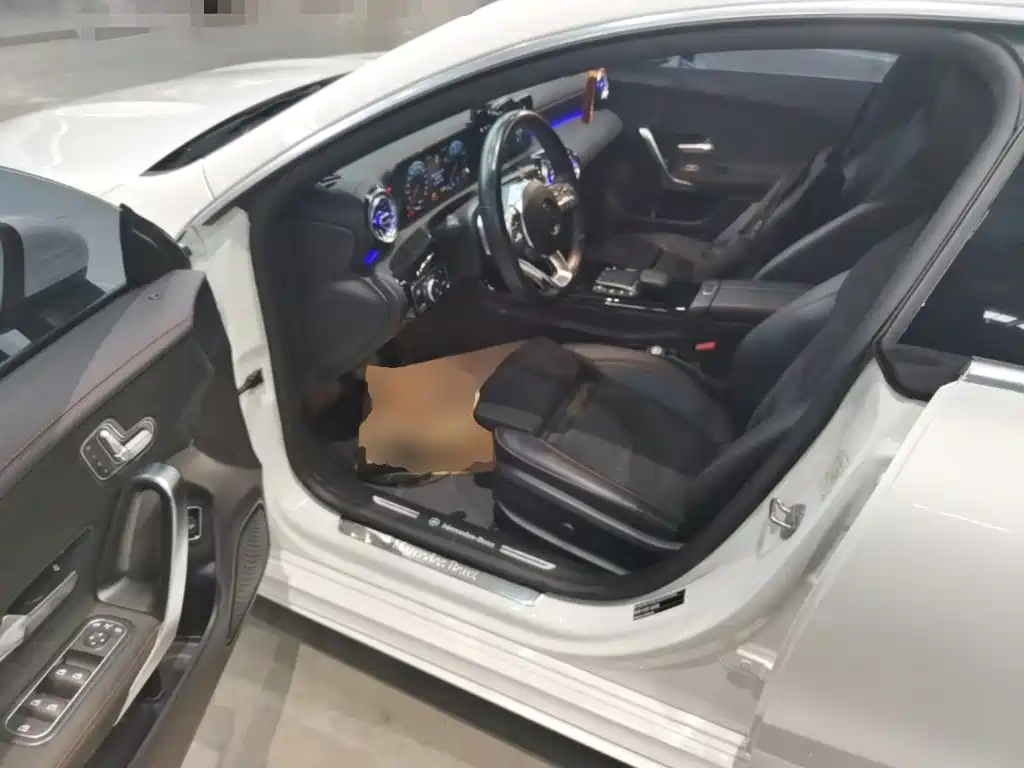 Mercedes-Benz CLA (Import) — фото 15