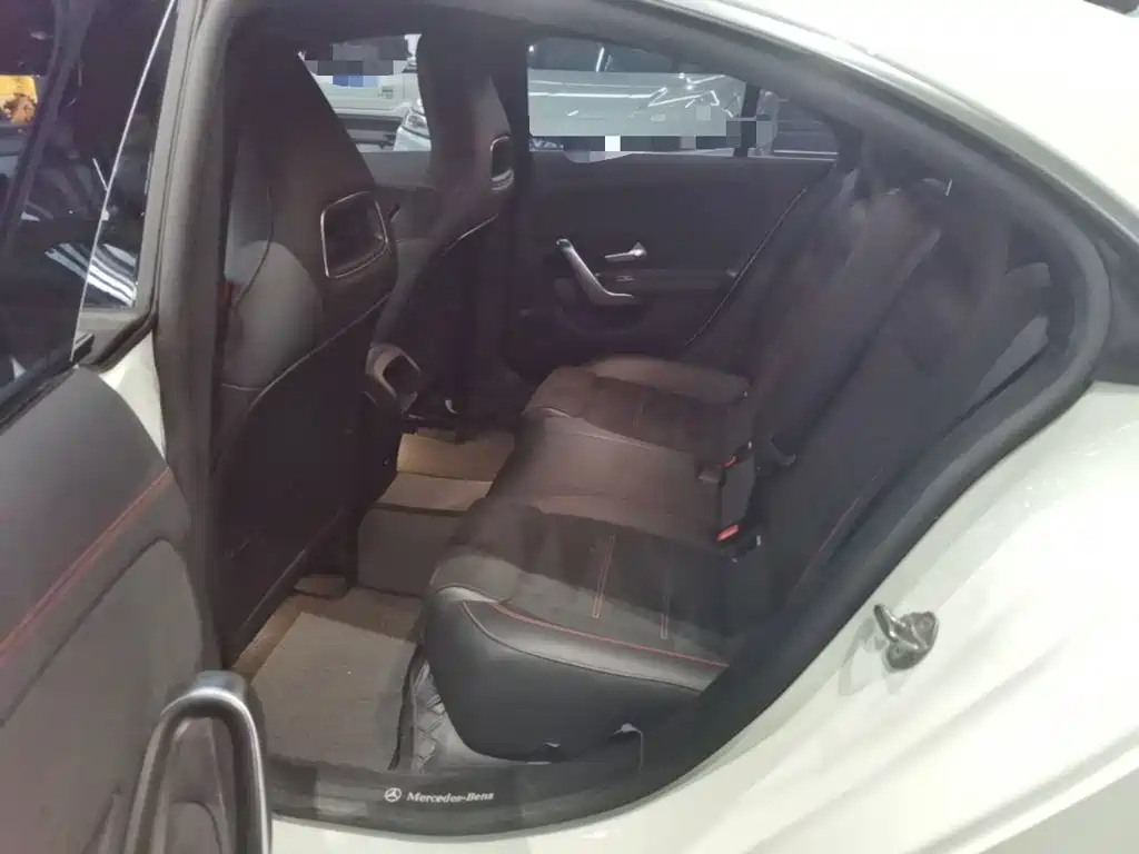 Mercedes-Benz CLA (Import) — фото 16