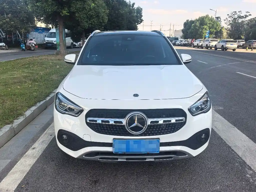 Mercedes-Benz GLA — фото 2