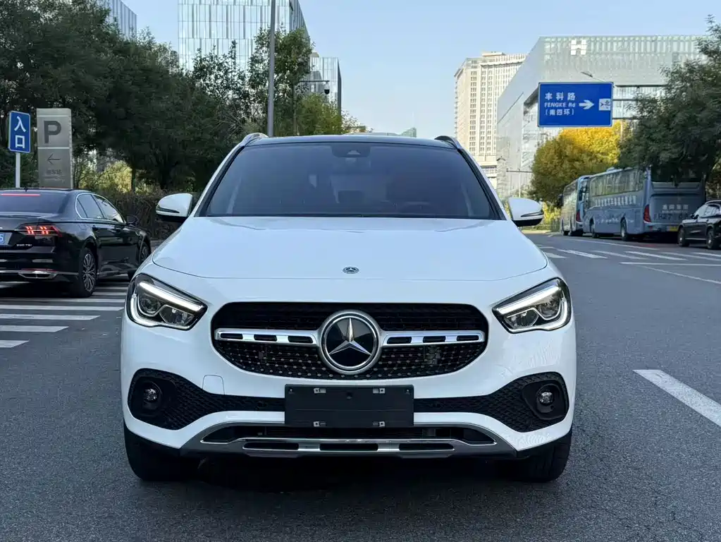 Mercedes-Benz GLA — фото 2