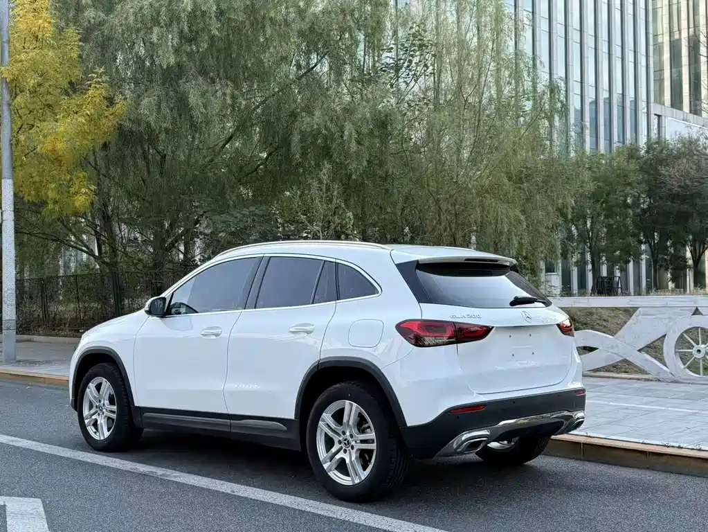 Mercedes-Benz GLA — фото 17
