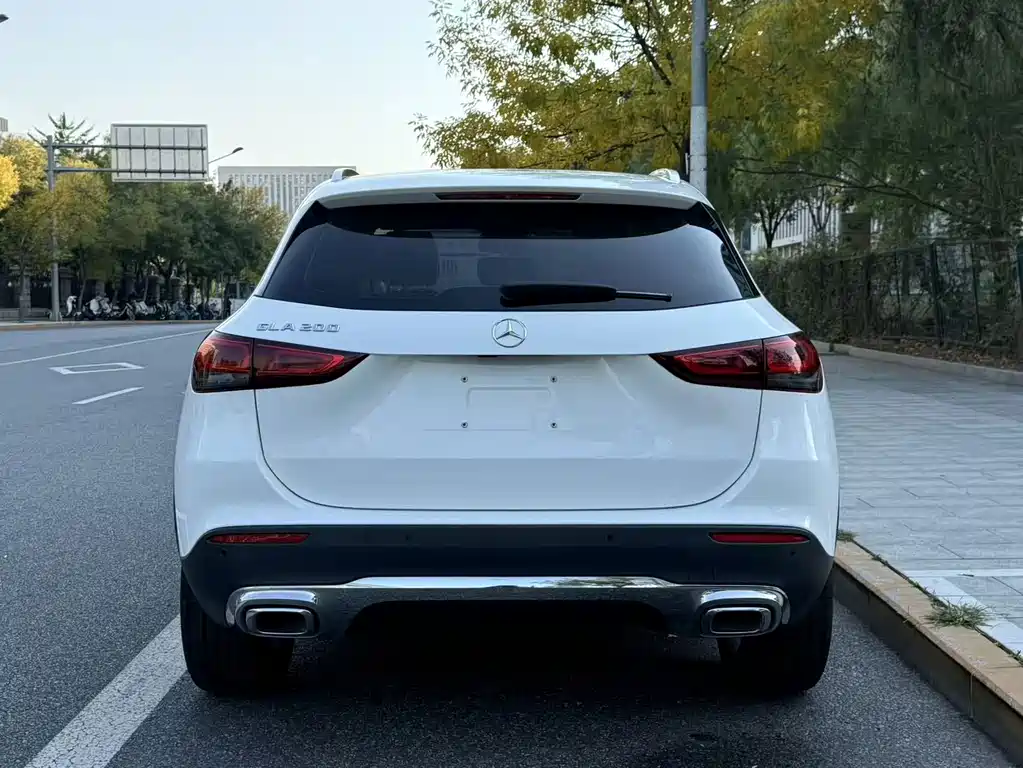 Mercedes-Benz GLA — фото 18