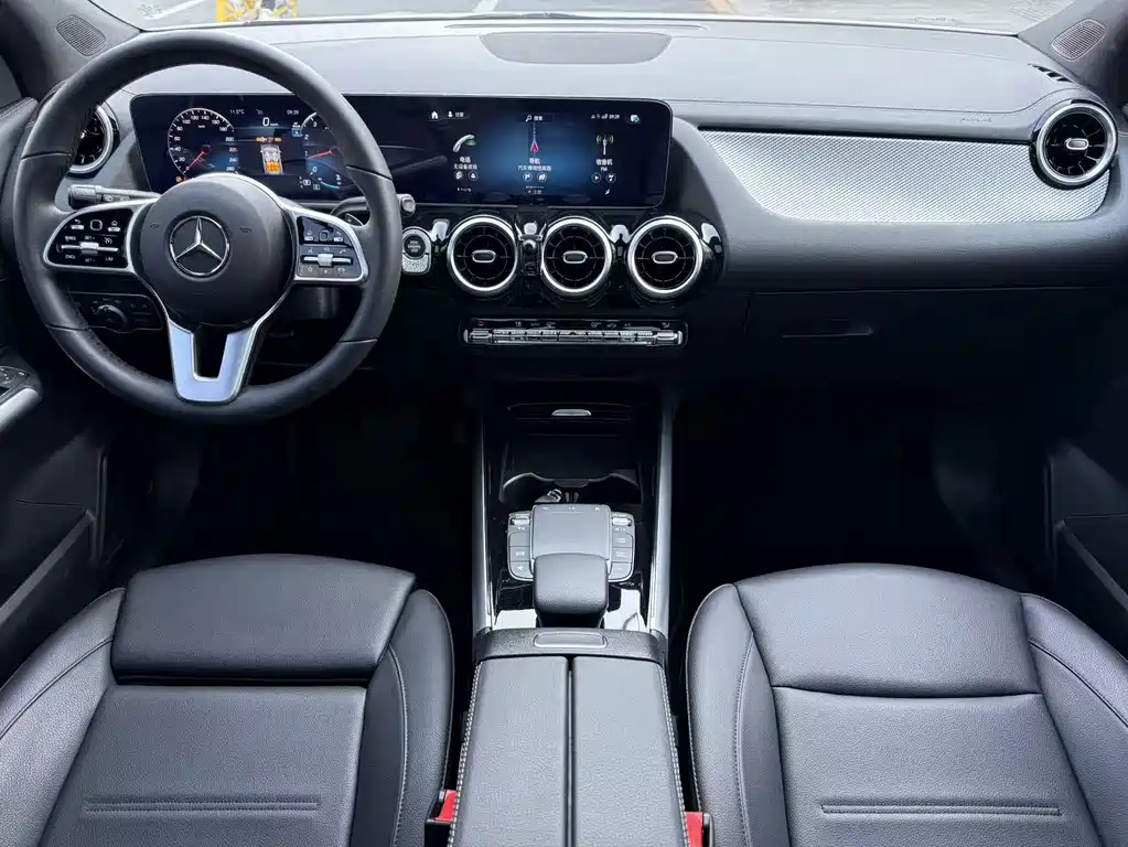 Mercedes-Benz GLA — фото 6