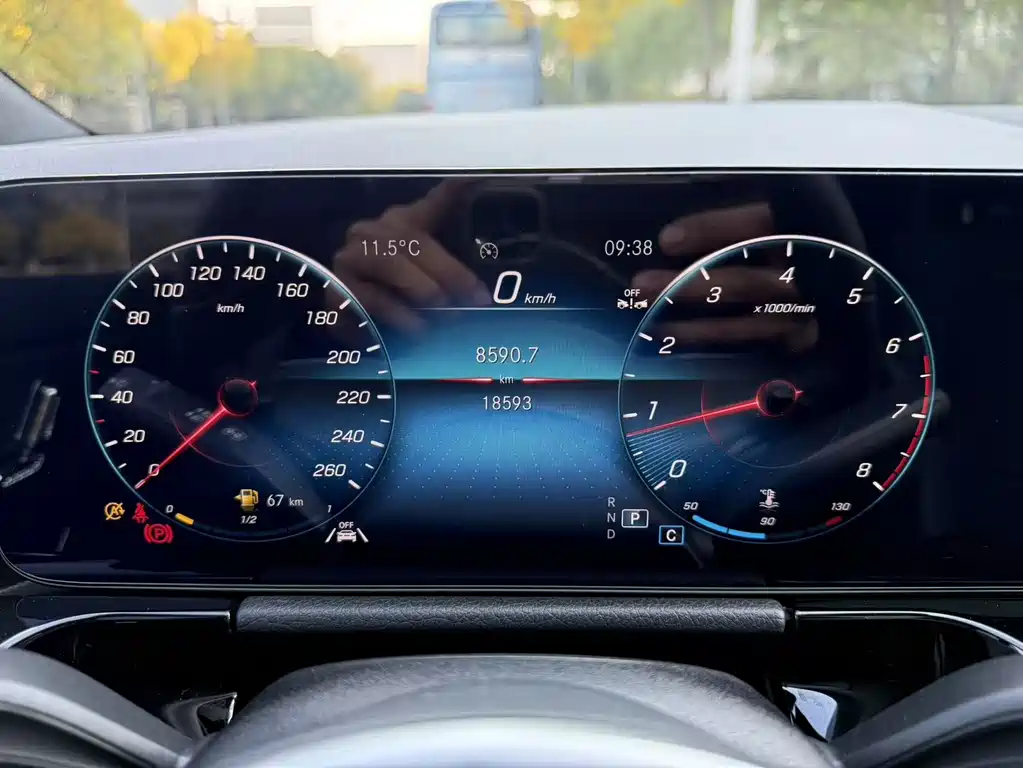 Mercedes-Benz GLA — фото 7