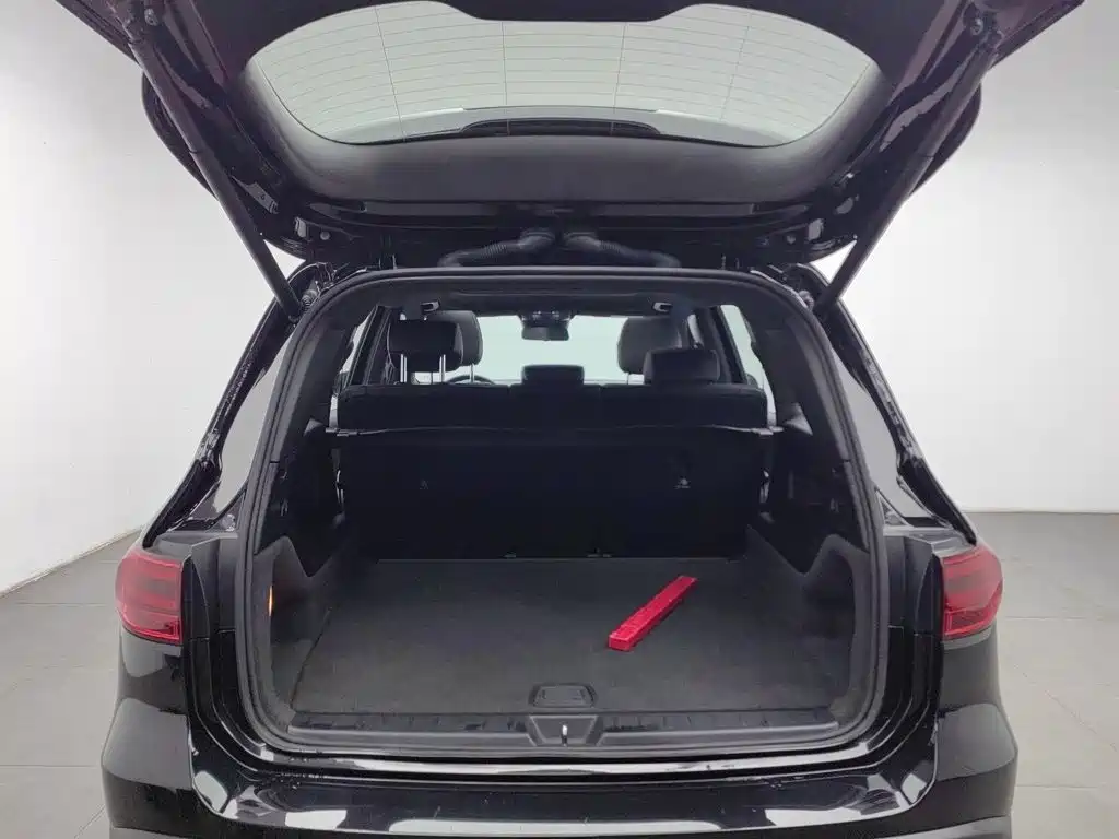 Mercedes-Benz EQB — фото 16