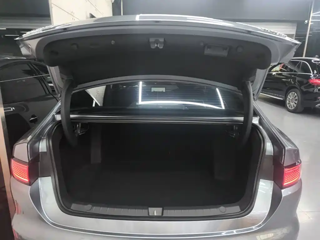 BYD Seal 05 DM-i — фото 19