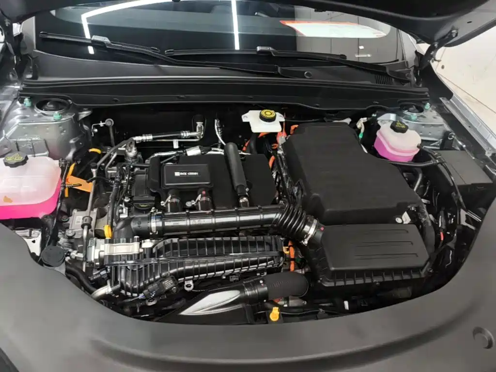 BYD Seal 05 DM-i — фото 20