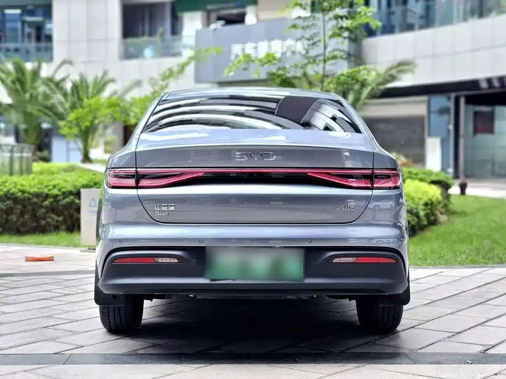 BYD Seal 05 DM-i — фото 6
