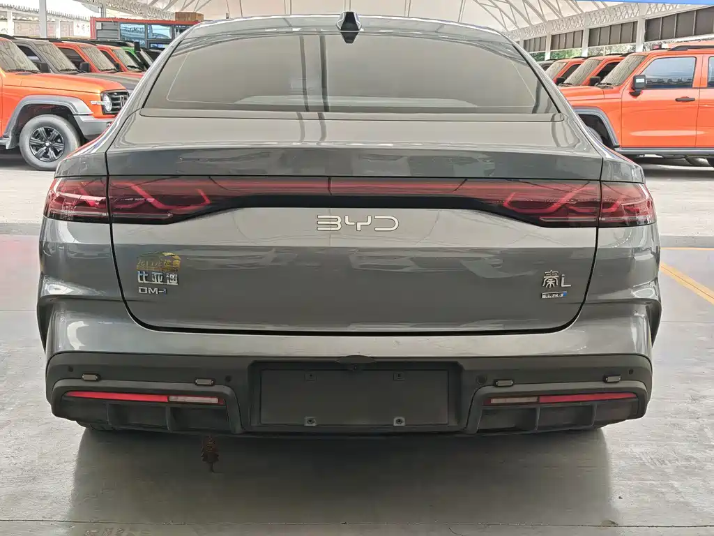 BYD Qin L — фото 8