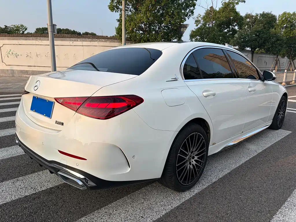 Mercedes-Benz C-Class — фото 14