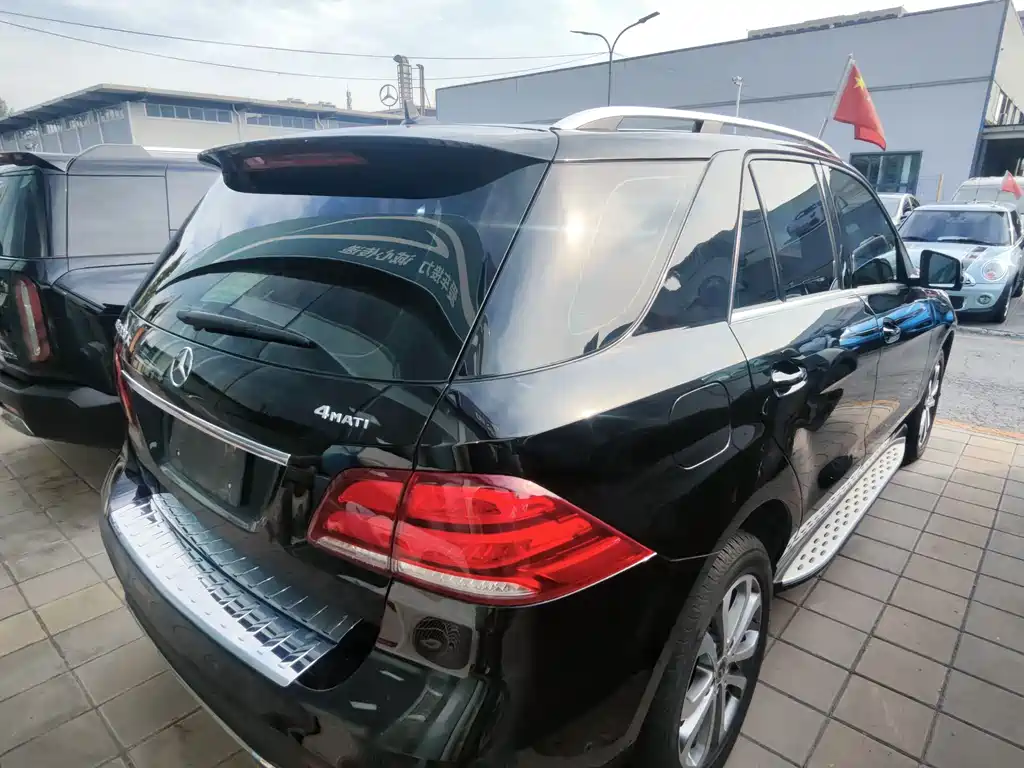 Mercedes-Benz GLE (Import) — фото 15